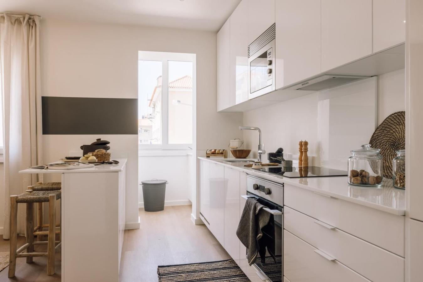 Liac - 2 Bedrooms In Alvalade Apartment *